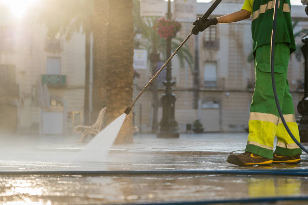 Best Commercial Pressure Washing  in Greenup, IL